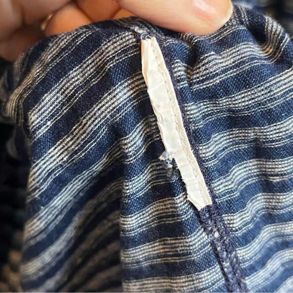 Wallace and Barnes Men's Blue Striped Knit Henley Shirt Top Size Medium - Picture 4 of 14